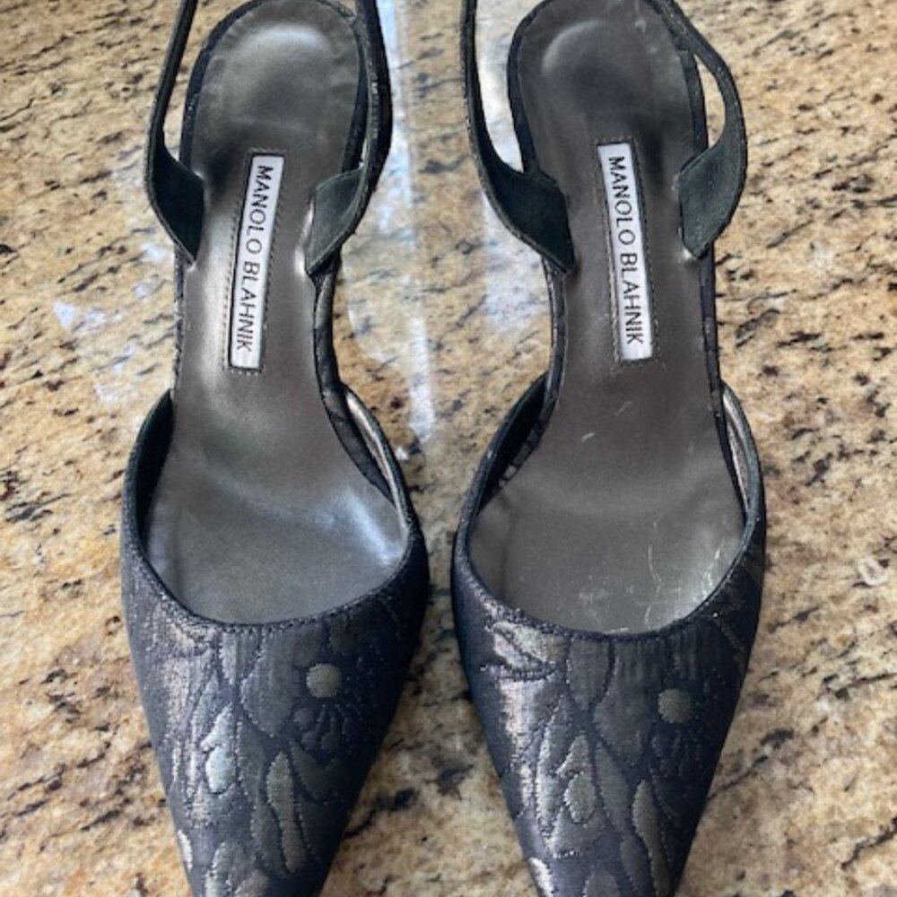 Manolo Blahnik 70 mm Carolyne Size 8